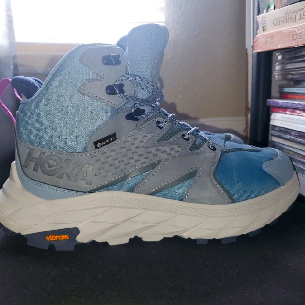 HOKA One One Anapaca mid GTX vibram Womens Boots 7B